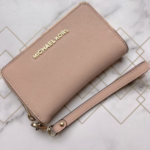 Michael Kors Wristlet